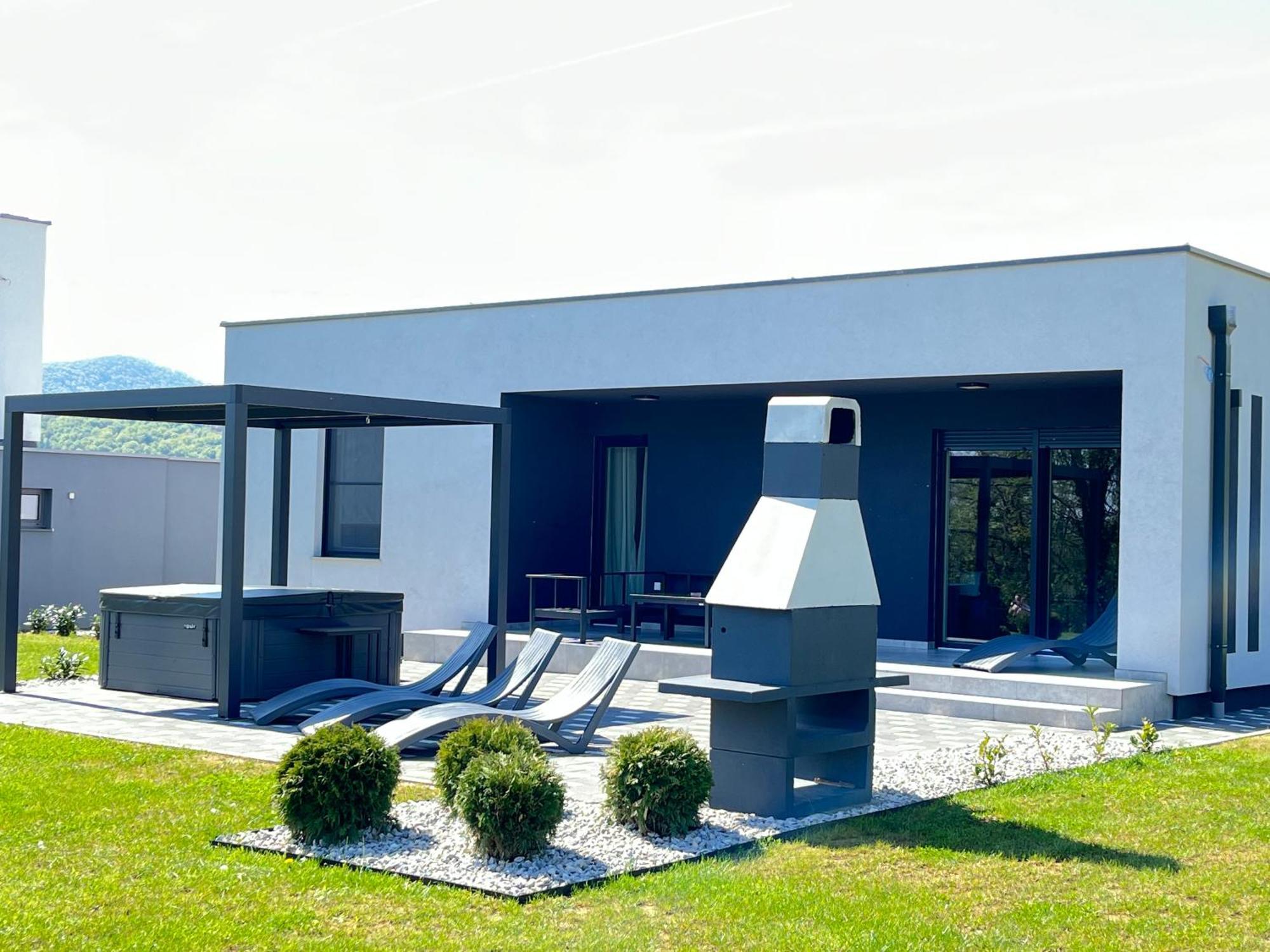 K Relax Place, Varazdinske Toplice, Modern Home With Sauna, Jacuzzi, Wifi Εξωτερικό φωτογραφία
